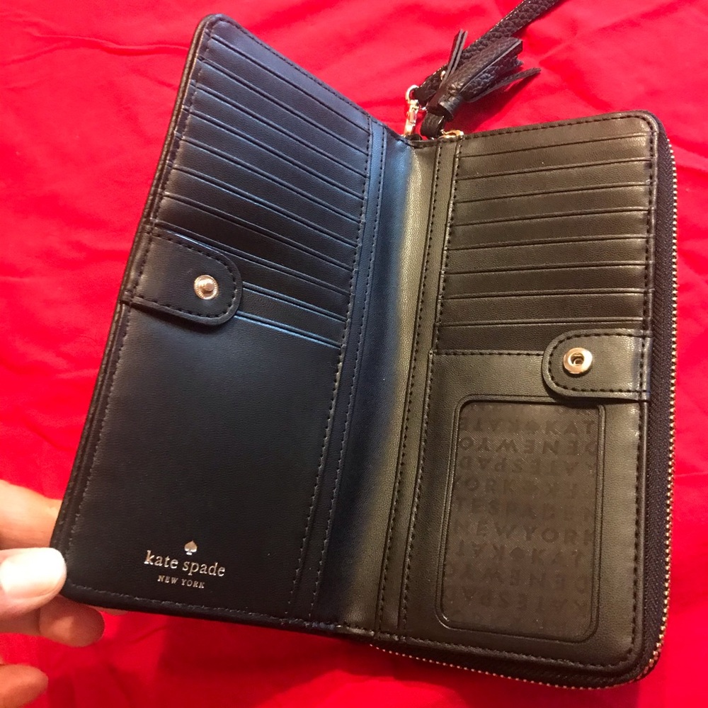 Wristlets - Picture 3 of 4